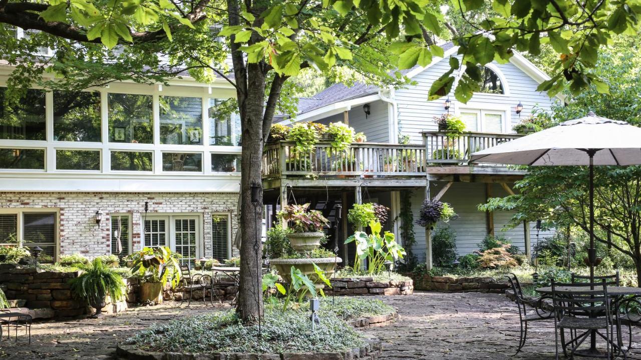Dickson Street Bed & Breakfast Фейетвилл Экстерьер фото