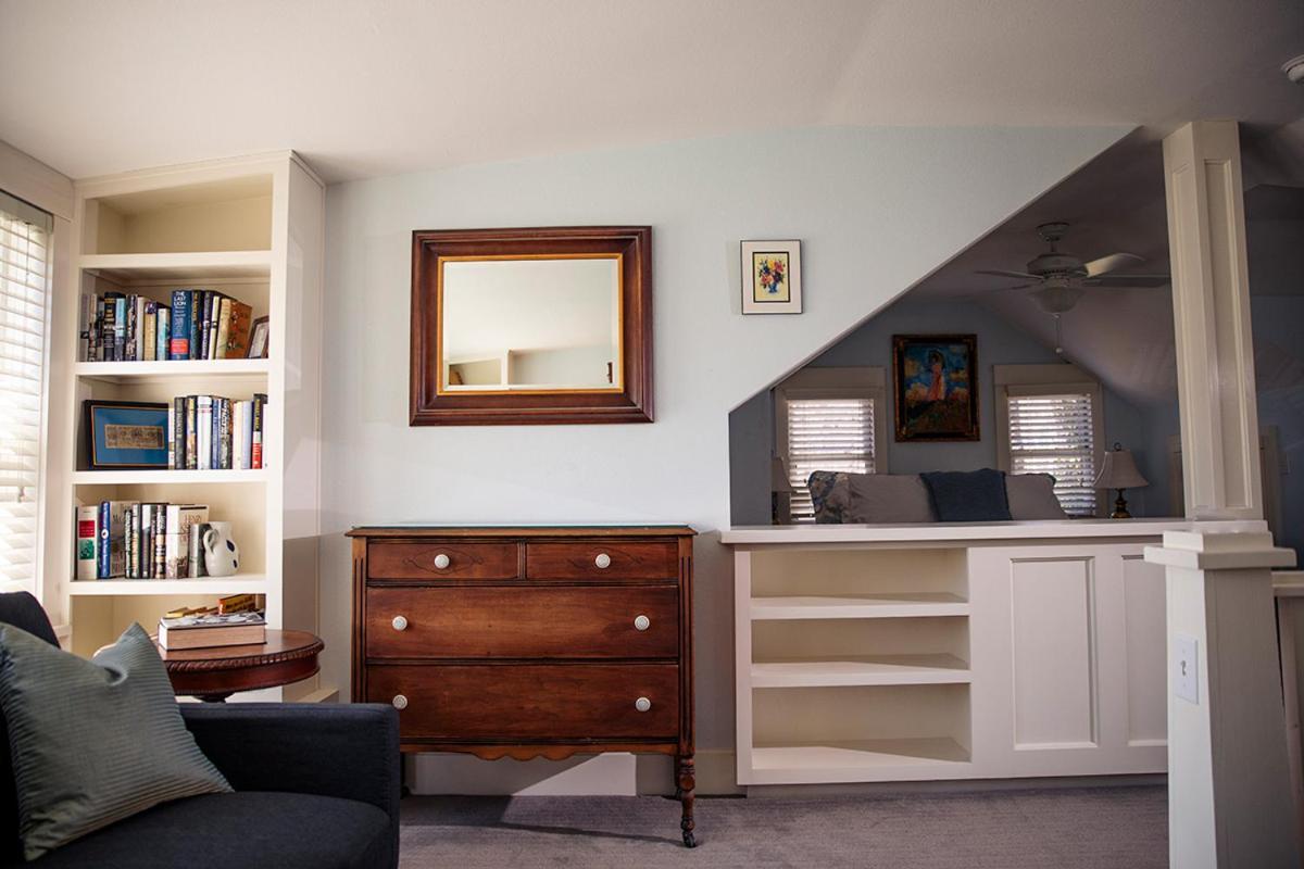 Dickson Street Bed & Breakfast Фейетвилл Экстерьер фото