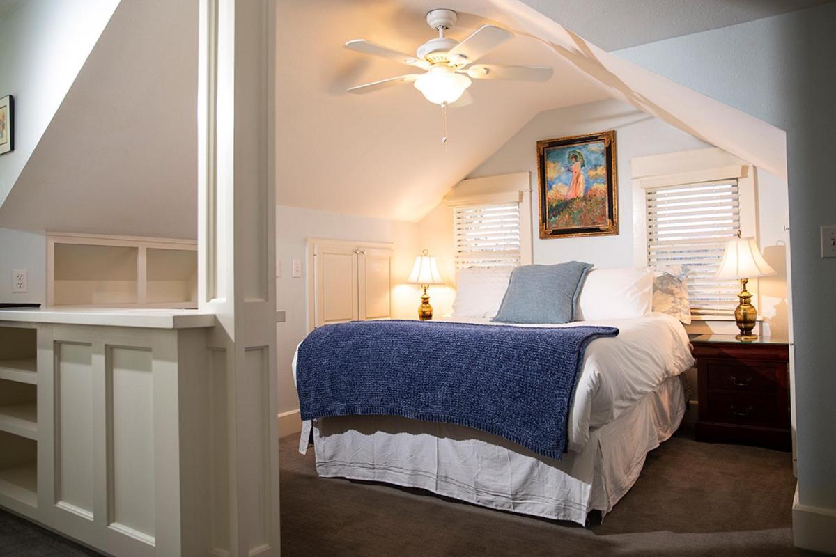 Dickson Street Bed & Breakfast Фейетвилл Экстерьер фото