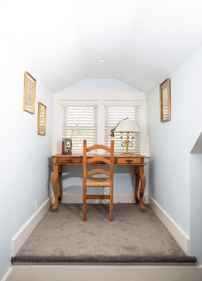Dickson Street Bed & Breakfast Фейетвилл Экстерьер фото