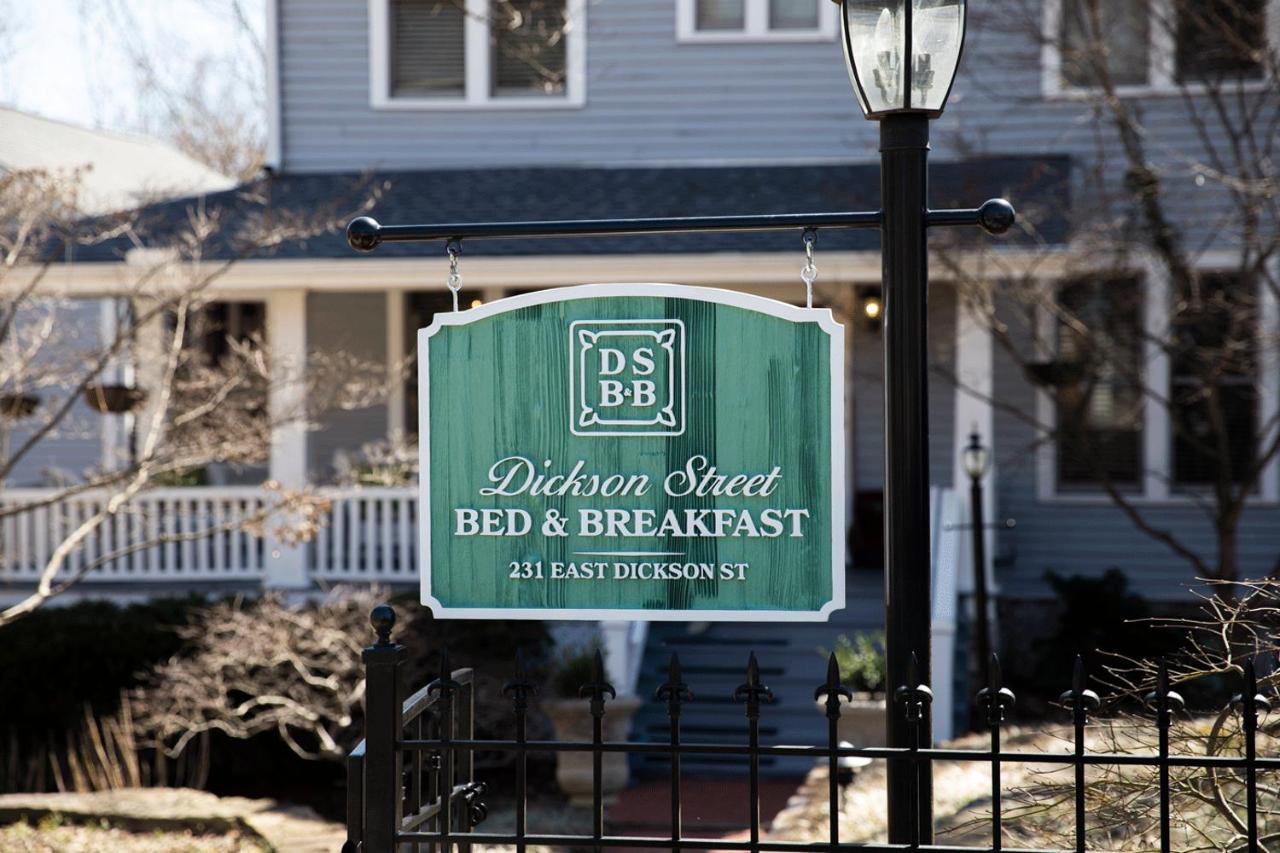 Dickson Street Bed & Breakfast Фейетвилл Экстерьер фото
